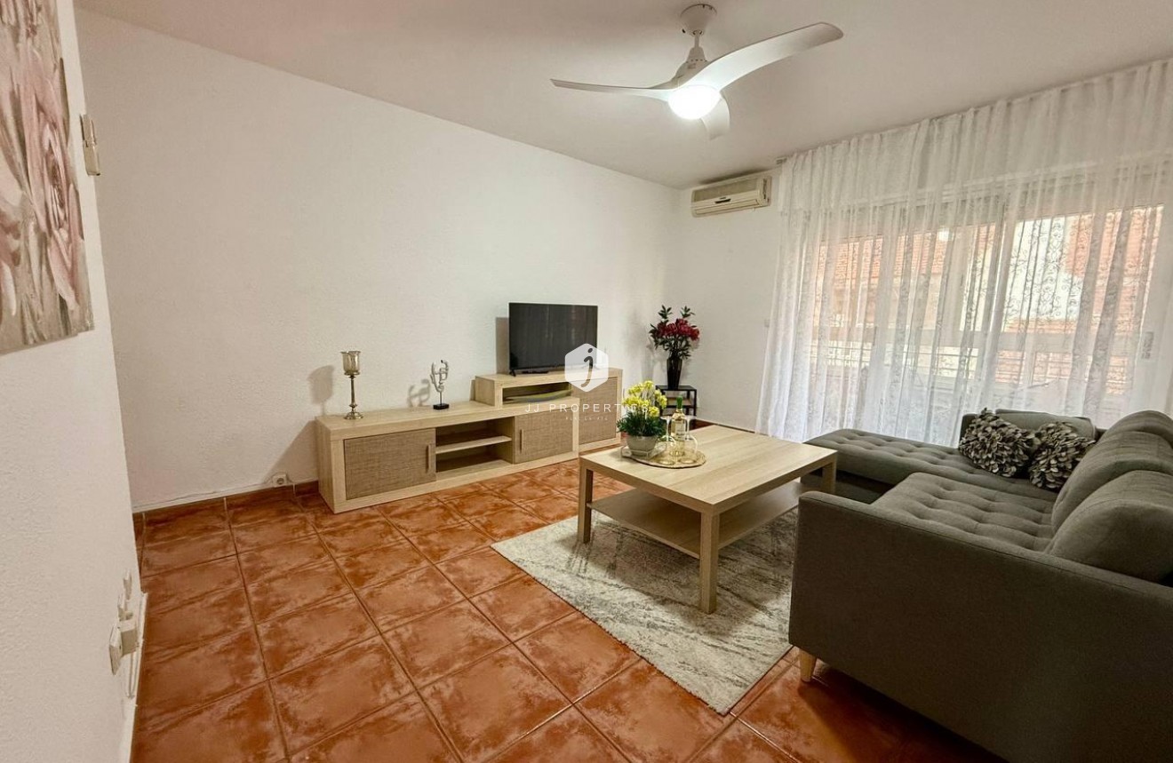 Tweedehands - Appartement / flat -
Torrevieja - Playa del Cura