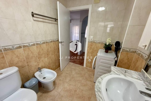 Tweedehands - Appartement / flat -
Torrevieja - Playa del Cura
