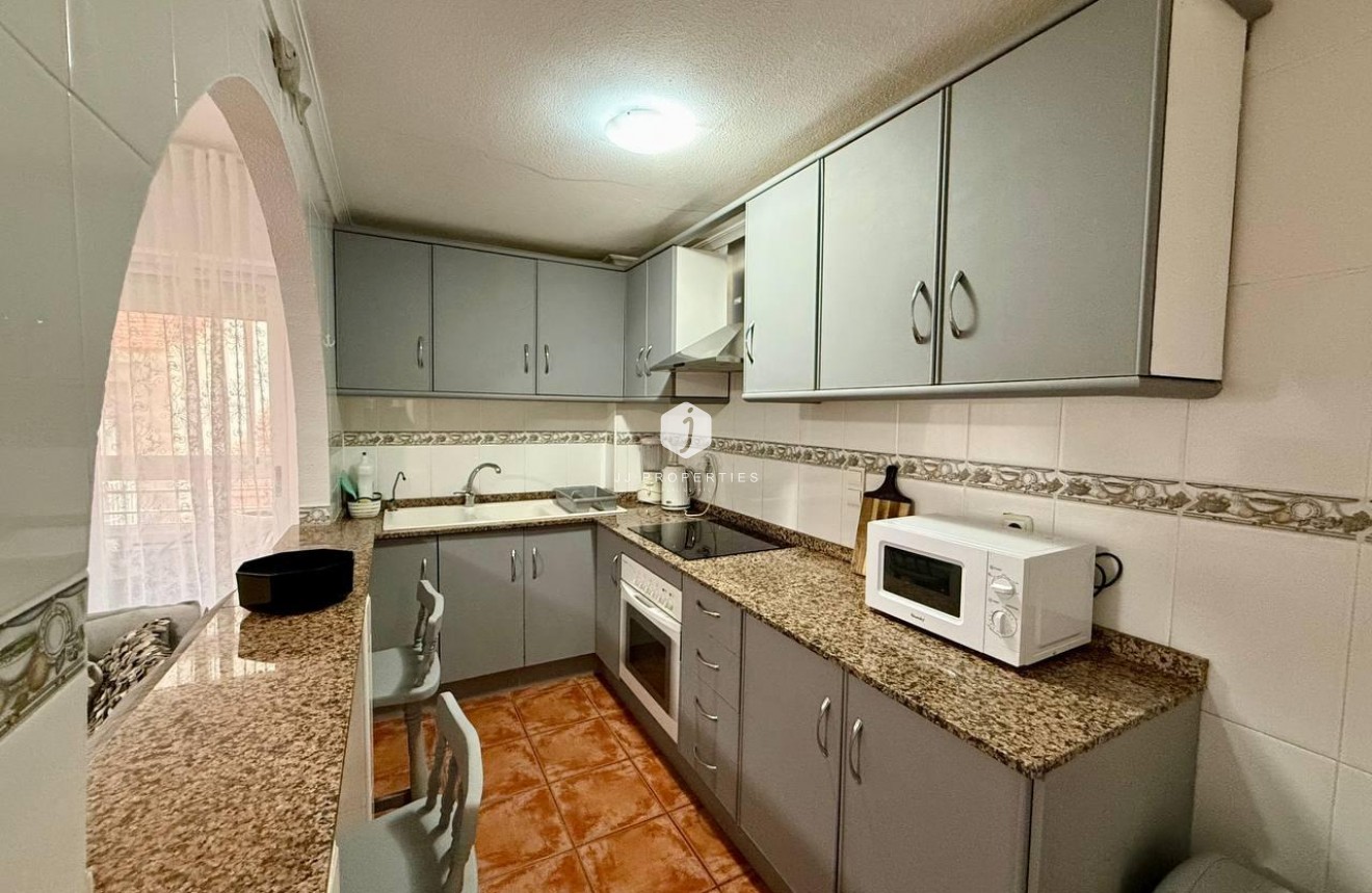 Tweedehands - Appartement / flat -
Torrevieja - Playa del Cura
