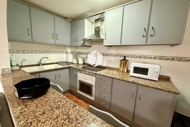 Tweedehands - Appartement / flat -
Torrevieja - Playa del Cura
