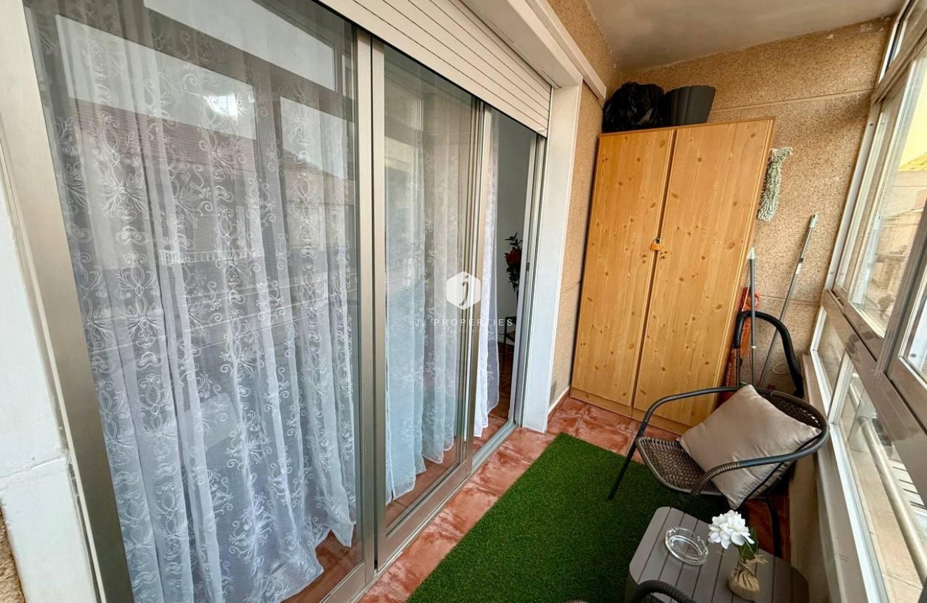 Tweedehands - Appartement / flat -
Torrevieja - Playa del Cura