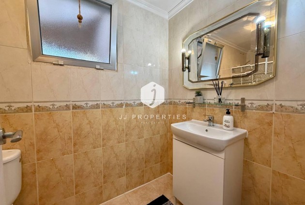 Tweedehands - Appartement / flat -
Torrevieja - Playa del Cura