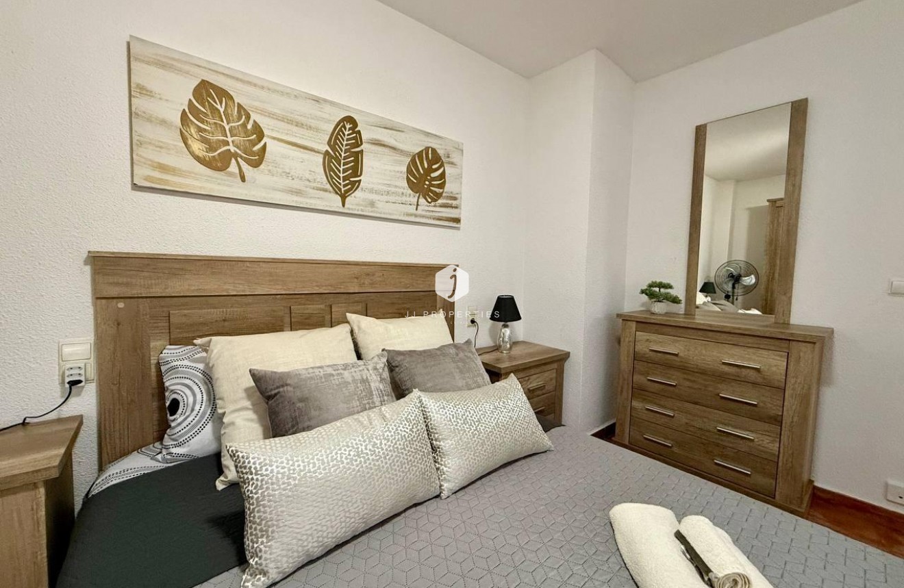 Tweedehands - Appartement / flat -
Torrevieja - Playa del Cura