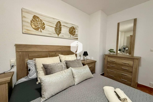 Tweedehands - Appartement / flat -
Torrevieja - Playa del Cura
