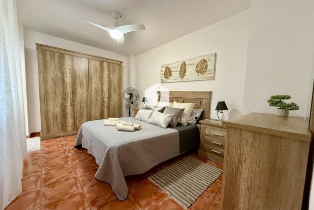 Tweedehands - Appartement / flat -
Torrevieja - Playa del Cura
