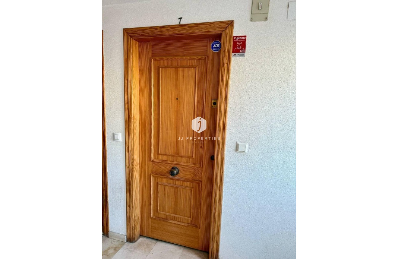 Tweedehands - Appartement / flat -
Torrevieja - Playa del Cura