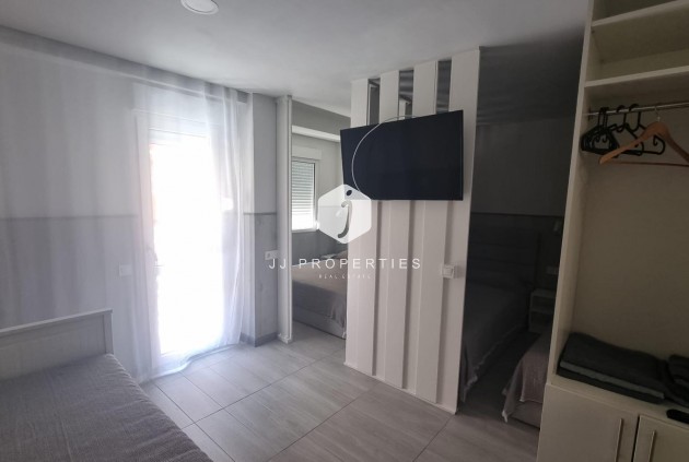 Tweedehands - Appartement / flat -
Torrevieja - Centro