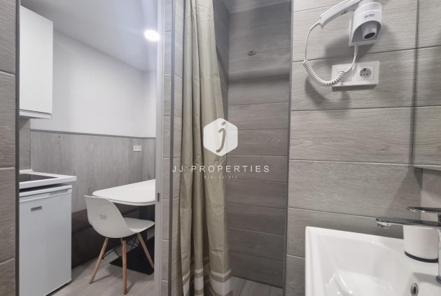 Tweedehands - Appartement / flat -
Torrevieja - Centro