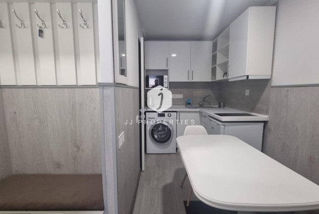 Tweedehands - Appartement / flat -
Torrevieja - Centro