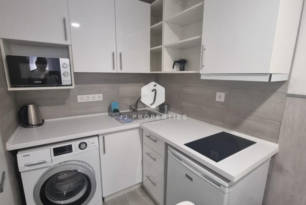 Tweedehands - Appartement / flat -
Torrevieja - Centro