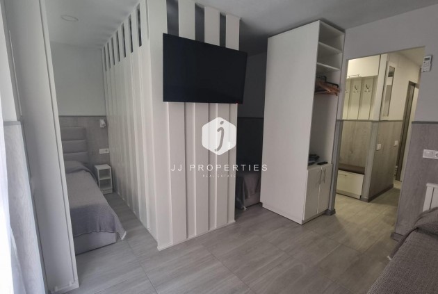Tweedehands - Appartement / flat -
Torrevieja - Centro