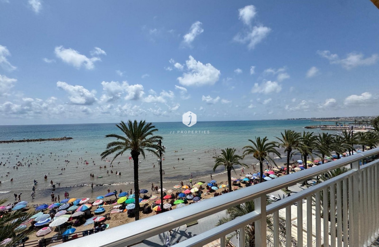 Aus zweiter Hand - Wohnung -
Torrevieja - Playa del Cura