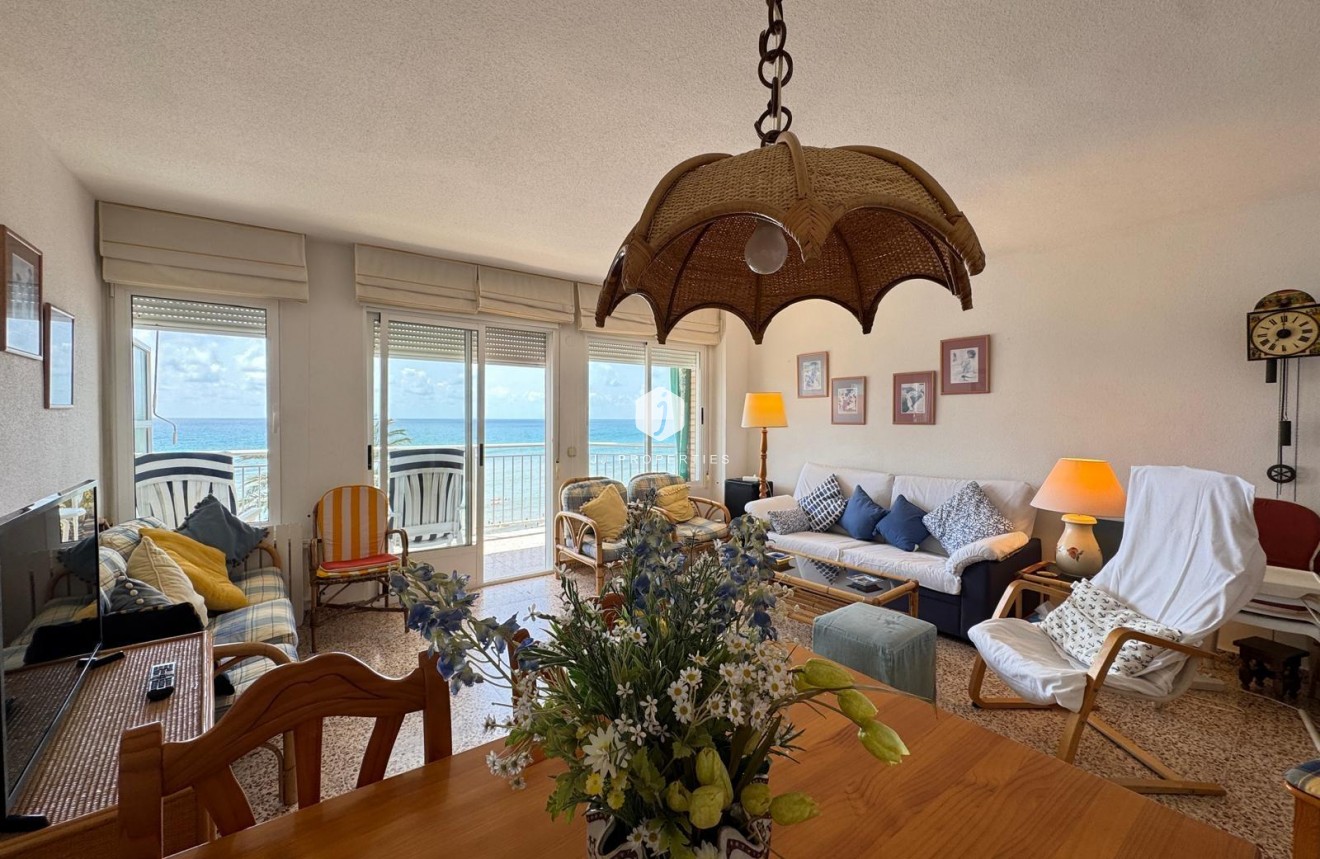 Aus zweiter Hand - Wohnung -
Torrevieja - Playa del Cura