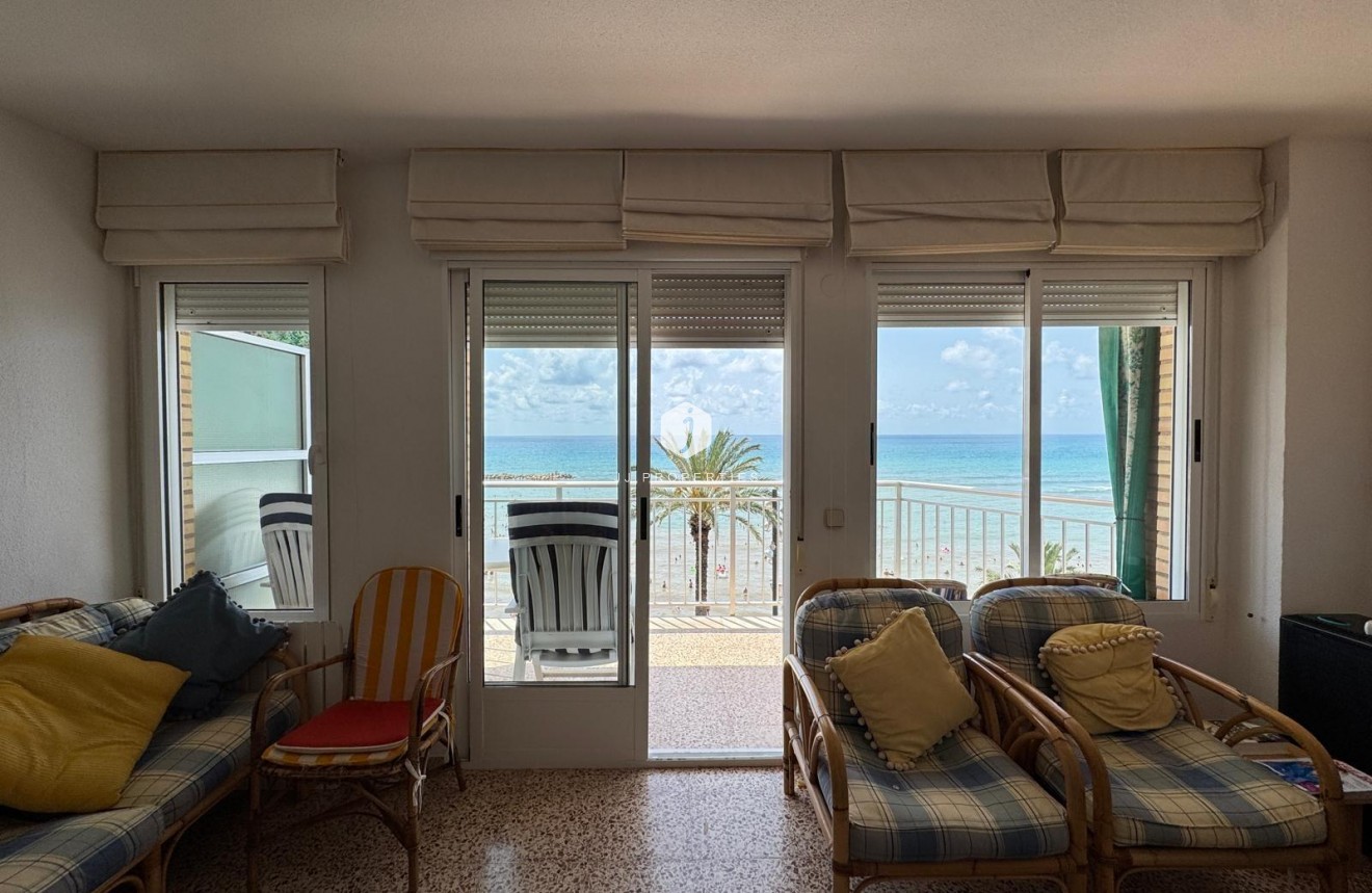 Aus zweiter Hand - Wohnung -
Torrevieja - Playa del Cura