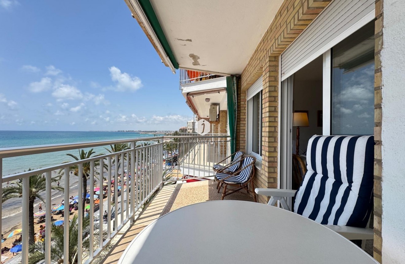 Aus zweiter Hand - Wohnung -
Torrevieja - Playa del Cura