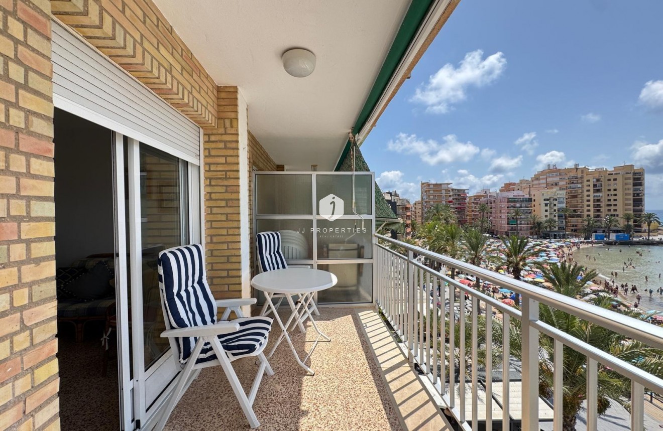 Aus zweiter Hand - Wohnung -
Torrevieja - Playa del Cura