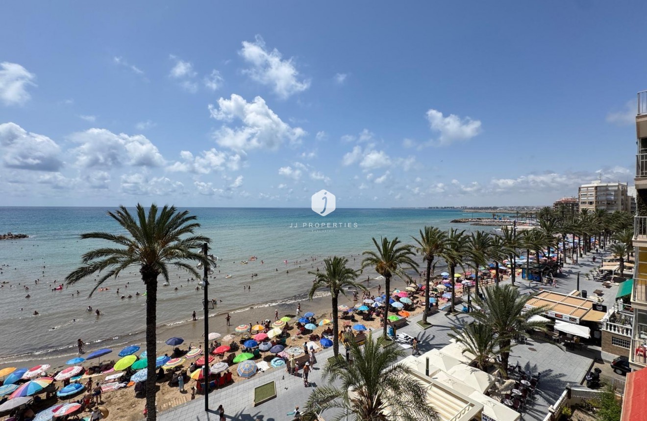 Aus zweiter Hand - Wohnung -
Torrevieja - Playa del Cura