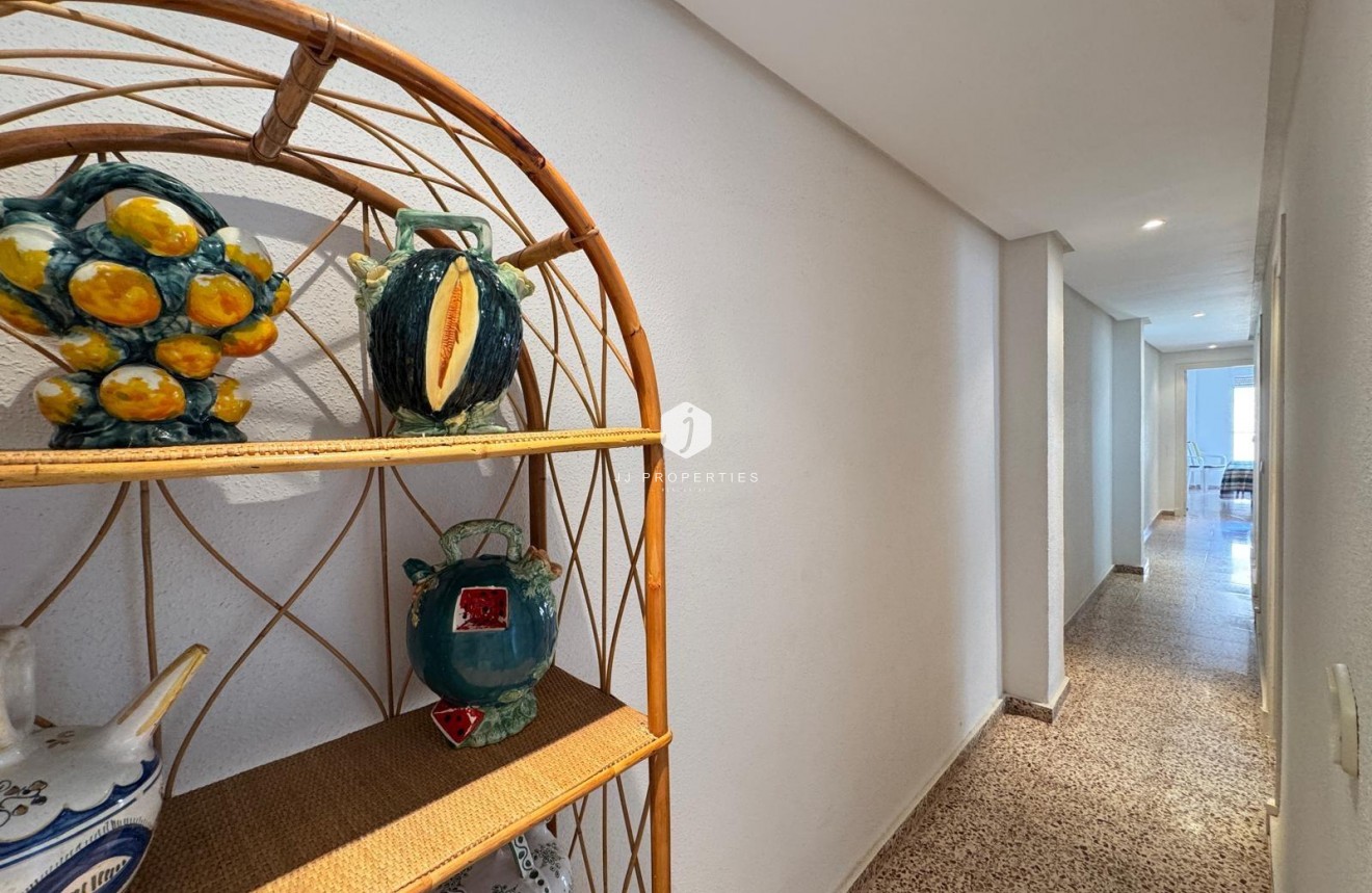 Aus zweiter Hand - Wohnung -
Torrevieja - Playa del Cura