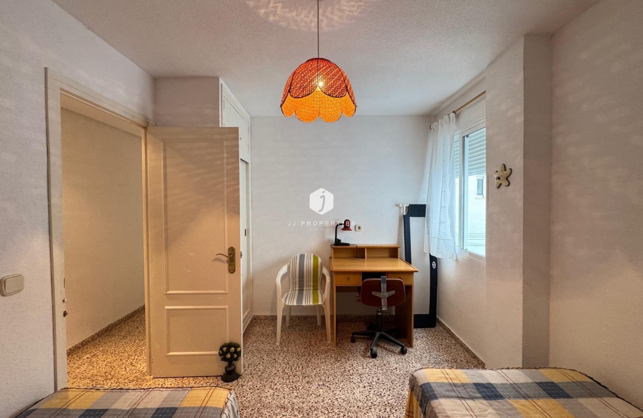 Aus zweiter Hand - Wohnung -
Torrevieja - Playa del Cura