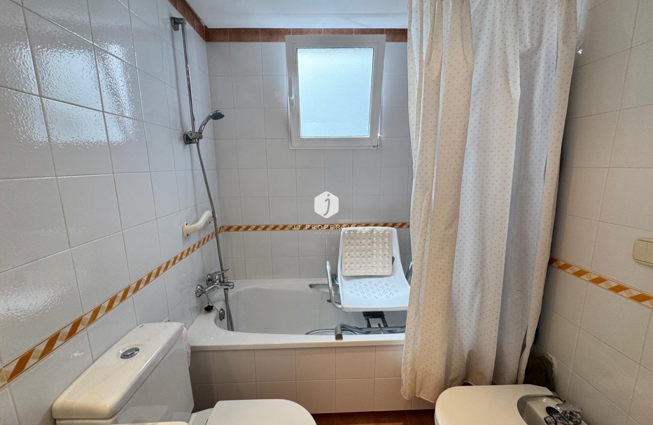 Aus zweiter Hand - Wohnung -
Torrevieja - Playa del Cura