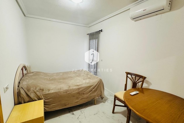 Resale - Apartment / flat -
Torrevieja - Acequion