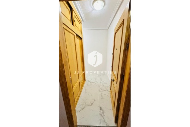 Resale - Apartment / flat -
Torrevieja - Acequion