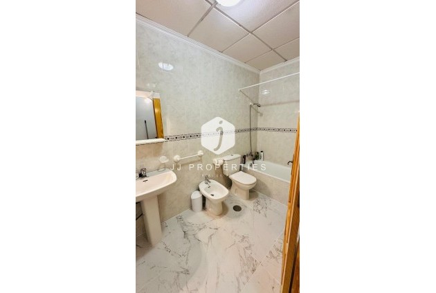 Resale - Apartment / flat -
Torrevieja - Acequion