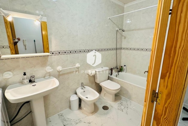 Resale - Apartment / flat -
Torrevieja - Acequion