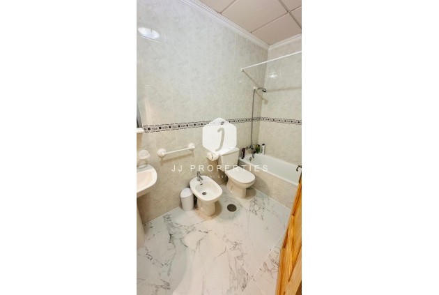 Resale - Apartment / flat -
Torrevieja - Acequion