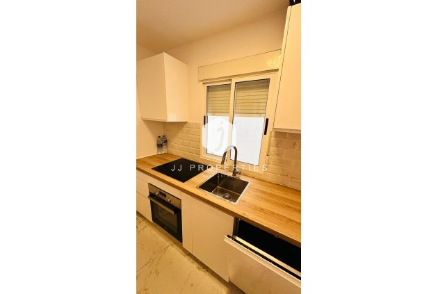 Resale - Apartment / flat -
Torrevieja - Acequion