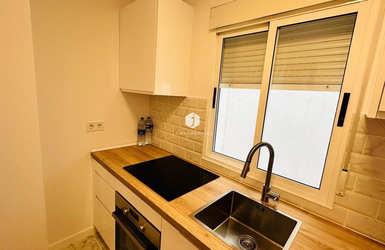 Resale - Apartment / flat -
Torrevieja - Acequion