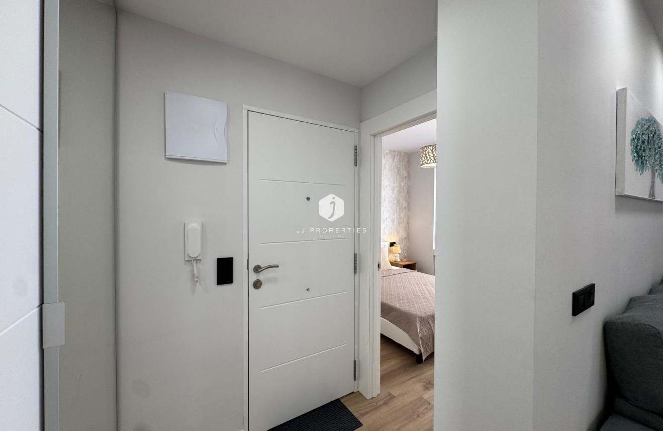 Aus zweiter Hand - Wohnung -
Torrevieja - Playa del Cura