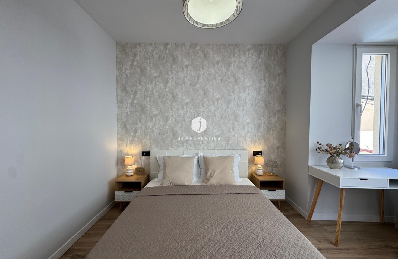 Aus zweiter Hand - Wohnung -
Torrevieja - Playa del Cura