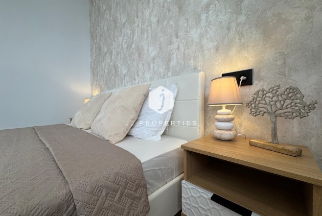Aus zweiter Hand - Wohnung -
Torrevieja - Playa del Cura