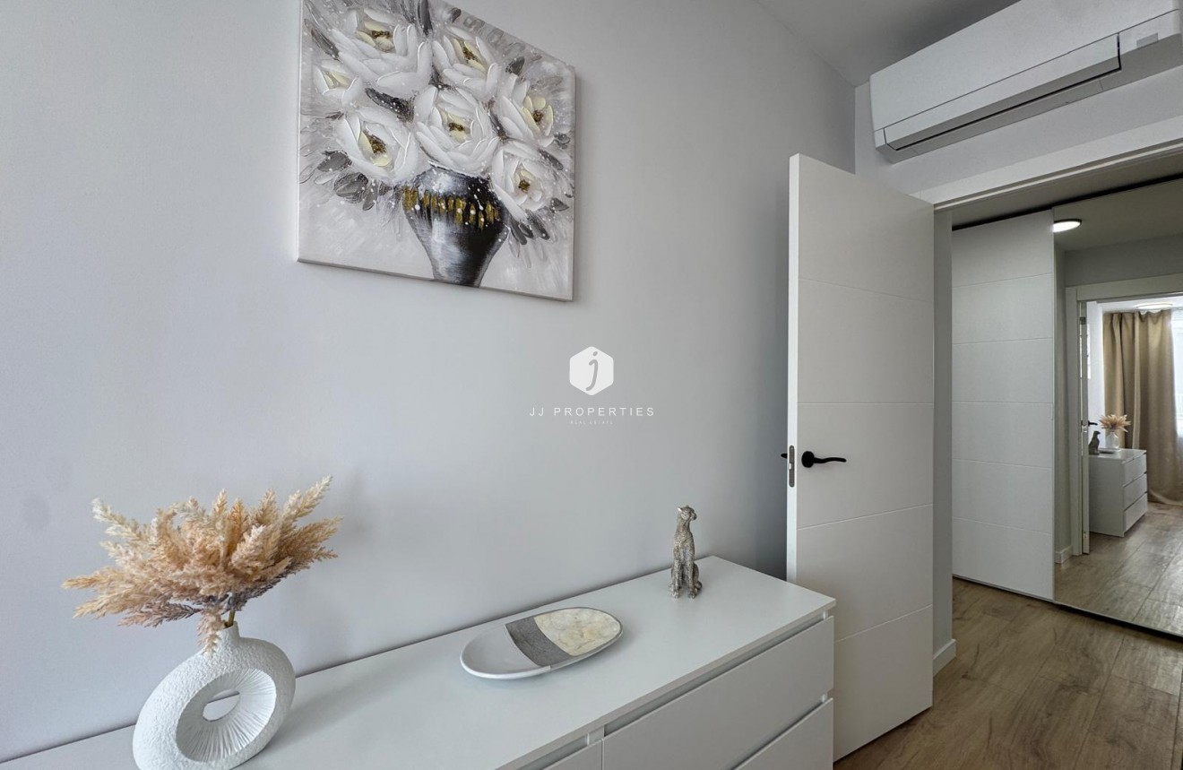 Aus zweiter Hand - Wohnung -
Torrevieja - Playa del Cura