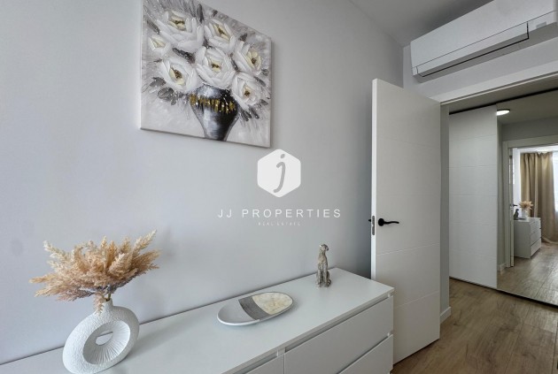 Aus zweiter Hand - Wohnung -
Torrevieja - Playa del Cura