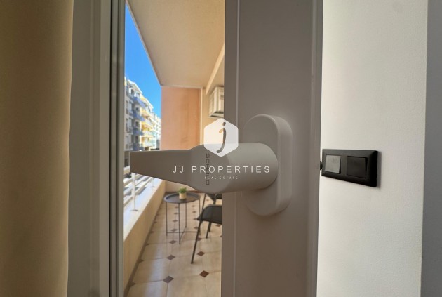 Aus zweiter Hand - Wohnung -
Torrevieja - Playa del Cura