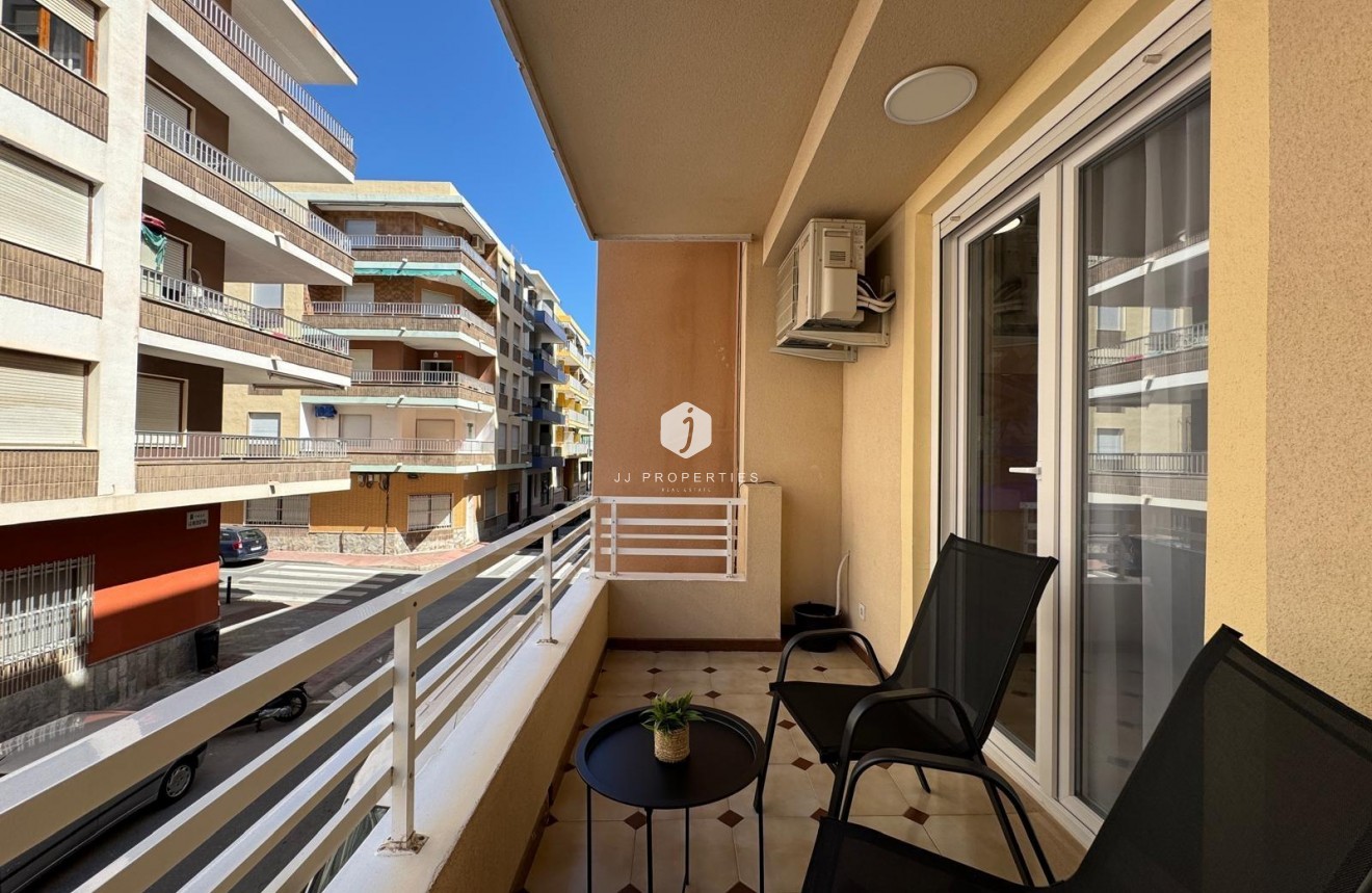 Aus zweiter Hand - Wohnung -
Torrevieja - Playa del Cura
