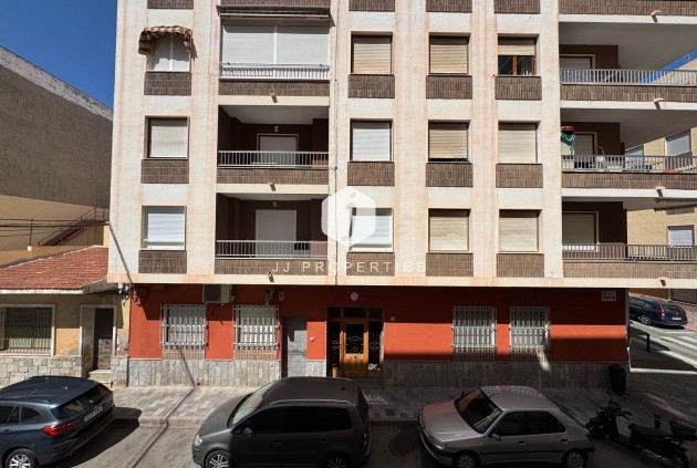 Aus zweiter Hand - Wohnung -
Torrevieja - Playa del Cura