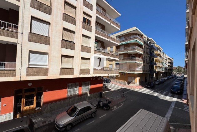 Aus zweiter Hand - Wohnung -
Torrevieja - Playa del Cura