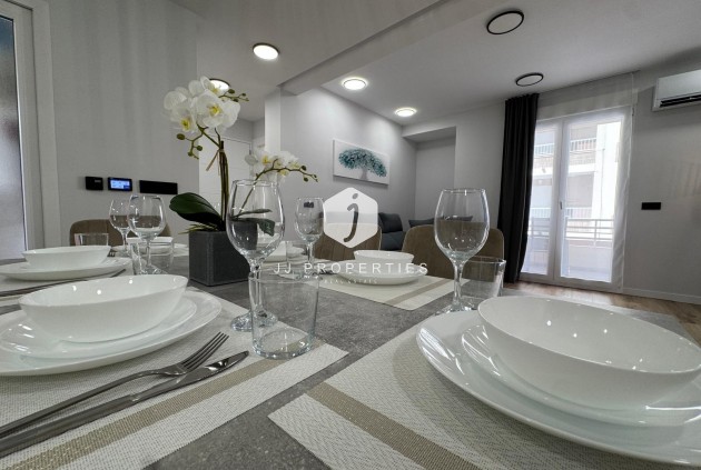 Aus zweiter Hand - Wohnung -
Torrevieja - Playa del Cura