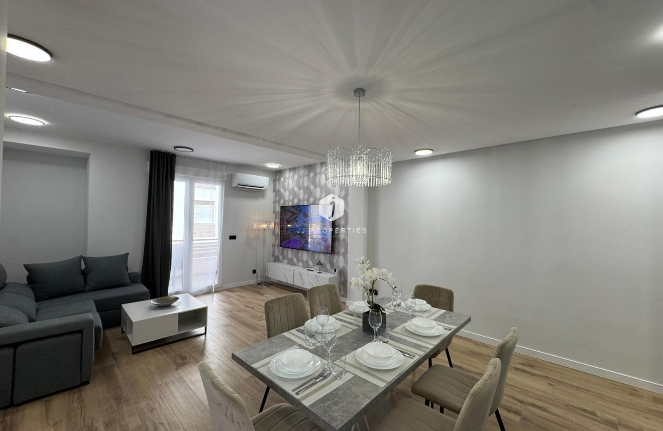 Aus zweiter Hand - Wohnung -
Torrevieja - Playa del Cura