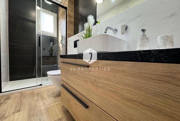 Aus zweiter Hand - Wohnung -
Torrevieja - Playa del Cura