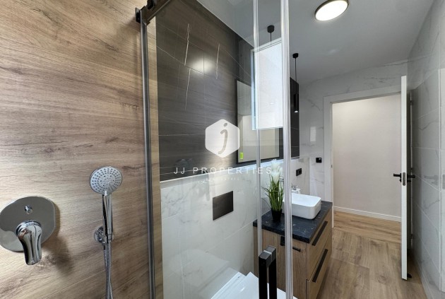 Aus zweiter Hand - Wohnung -
Torrevieja - Playa del Cura