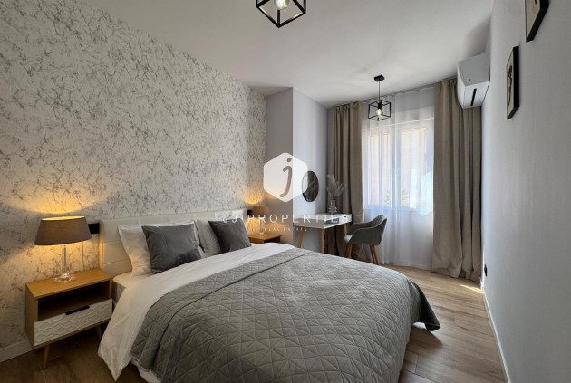 Aus zweiter Hand - Wohnung -
Torrevieja - Playa del Cura
