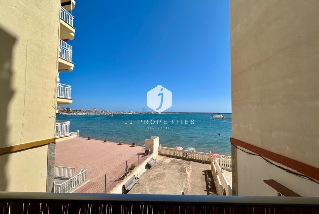 Z drugiej ręki - Mieszkanie w bloku -
Torrevieja - Acequion