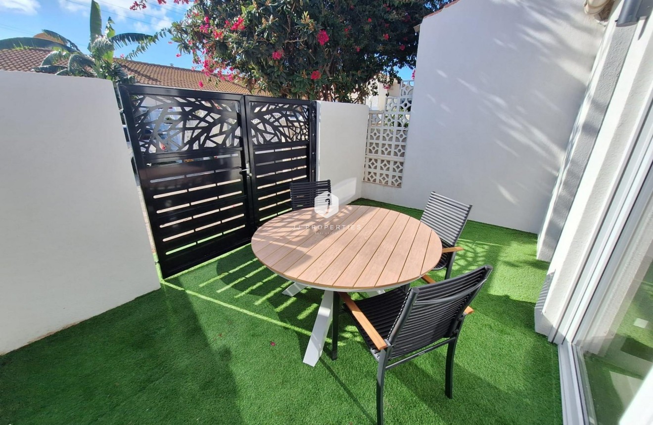 Aus zweiter Hand - Wohnung -
Torrevieja - Torretas