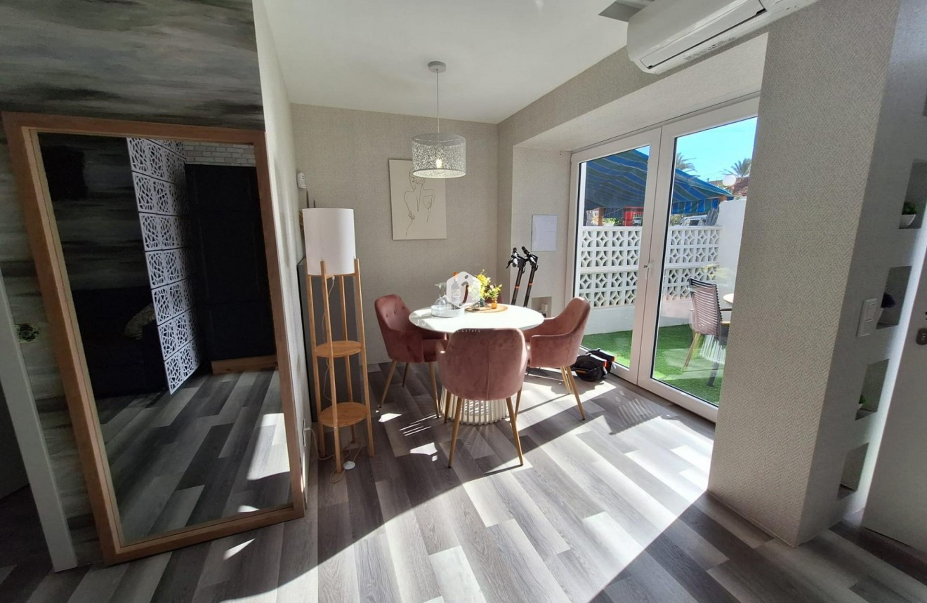 Aus zweiter Hand - Wohnung -
Torrevieja - Torretas