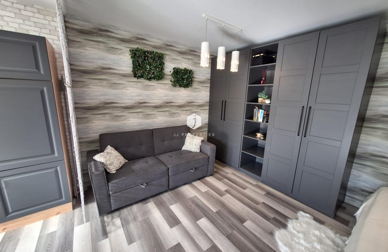 Aus zweiter Hand - Wohnung -
Torrevieja - Torretas
