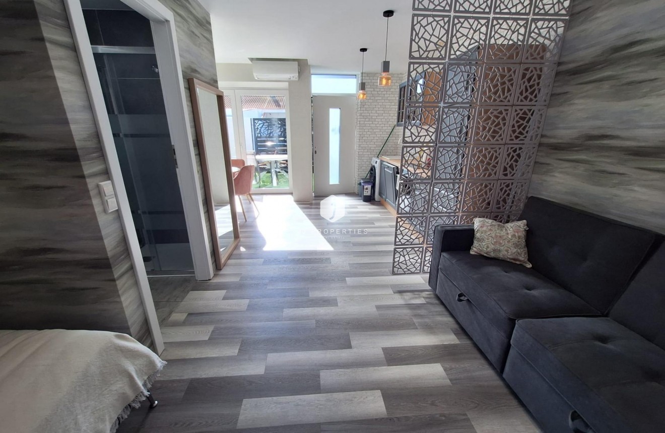 Aus zweiter Hand - Wohnung -
Torrevieja - Torretas